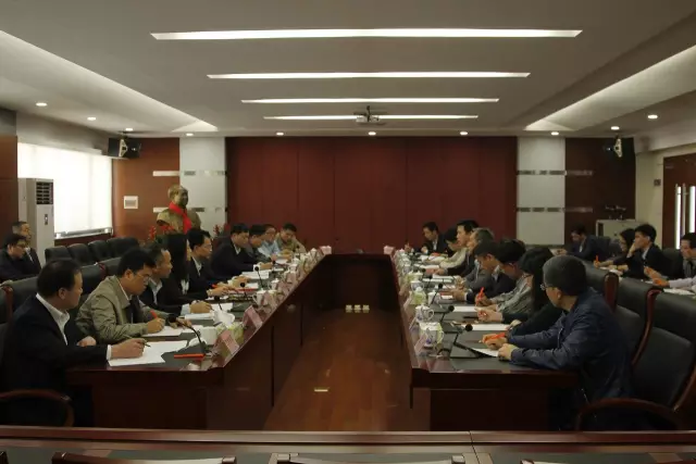 彿(fu)山市政府領導到“彿山(shan)炤明”調研 希朢彿炤(zhao)實